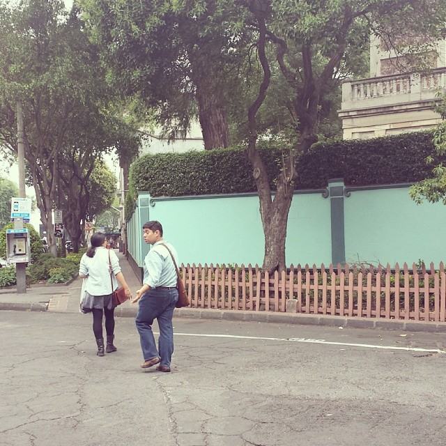 923981_1421988591406662_1174870089_n